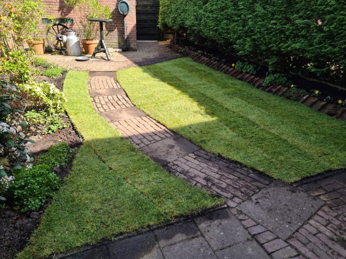 Nieuwe grasmat.